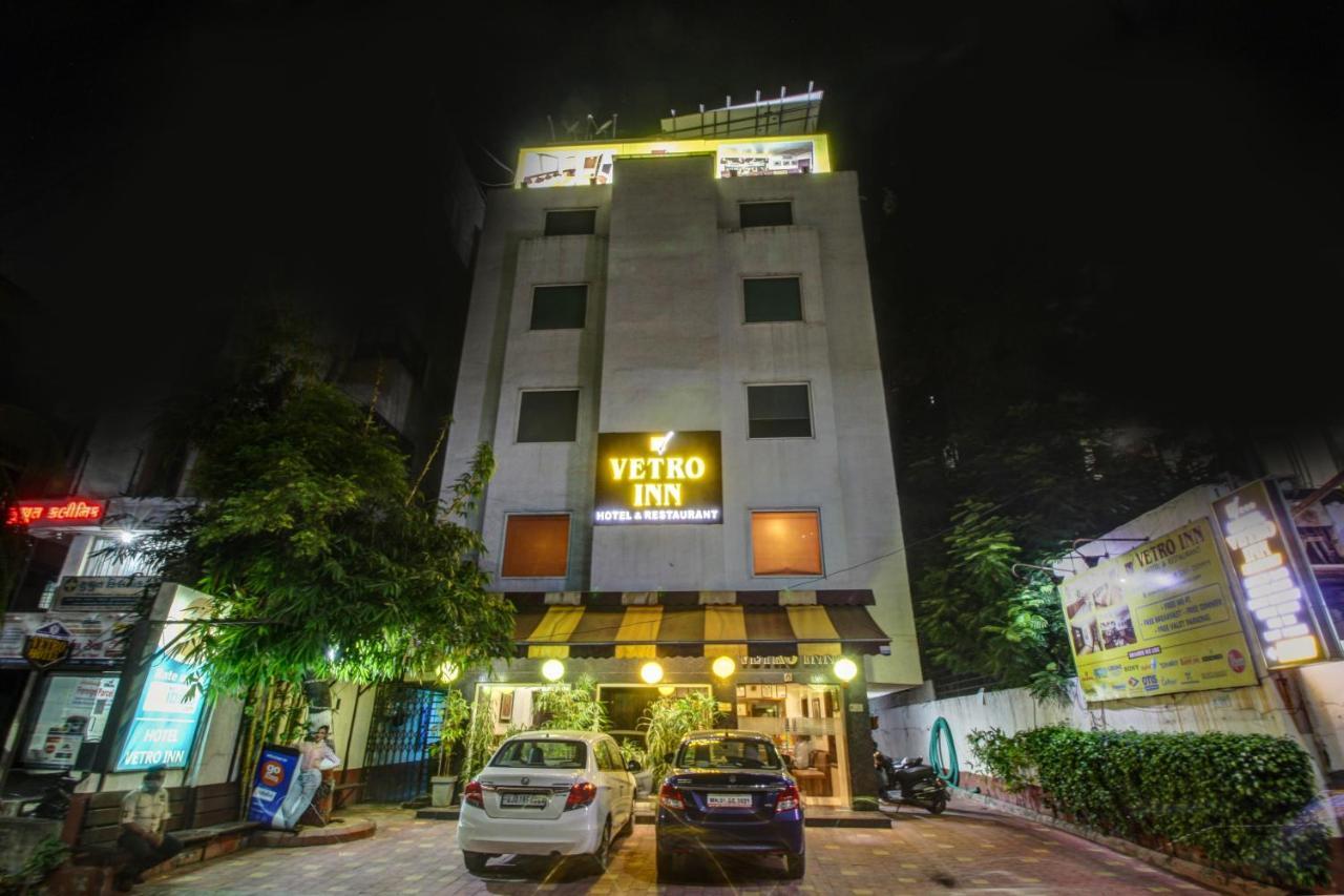 Hotel Vetro Inn Surat Exterior photo